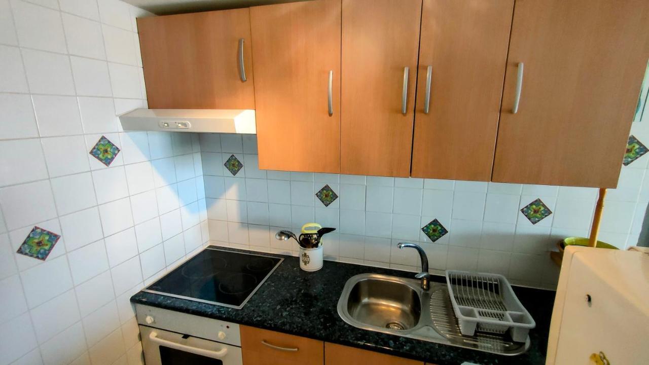 Summer Breeze Apartment 艾姆布里亚布拉瓦 外观 照片